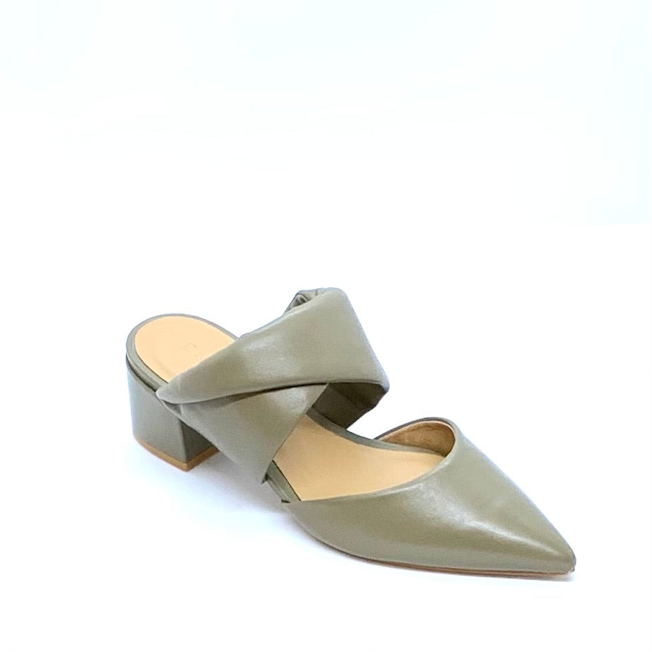 CARRANO® | zapato de señora; Color Verde | código SS250